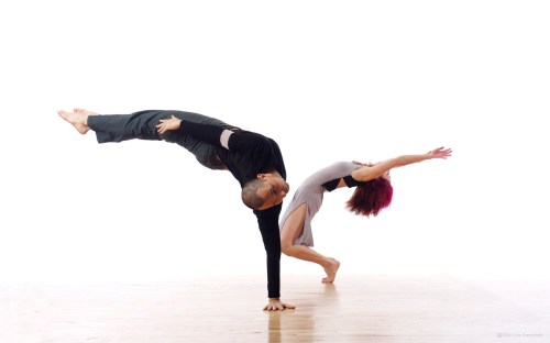 delfos-danza-contemporanea-by-lois-greenfield-14 Photo by Lois Greenfield.